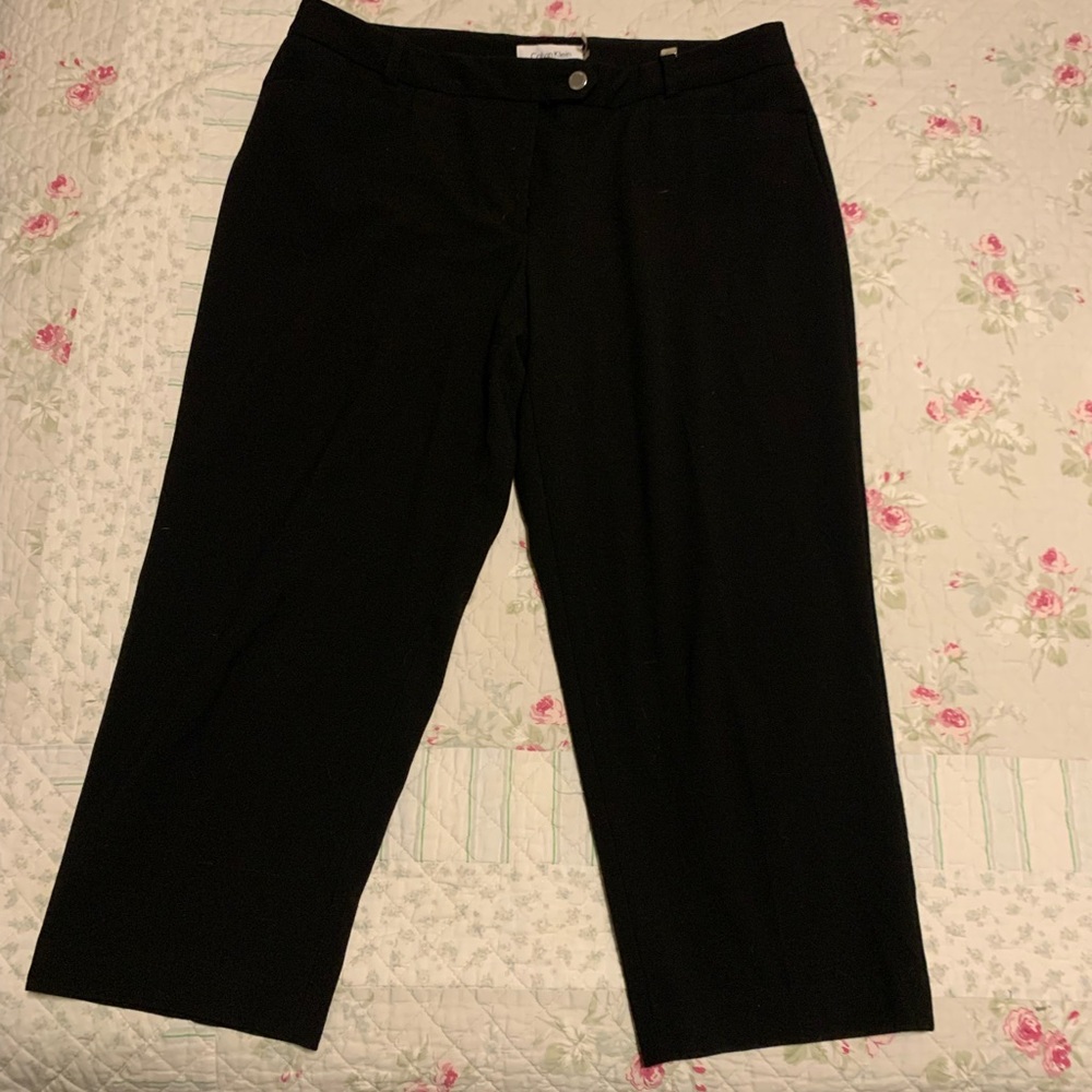Calvin Klein capris. Very flattering.